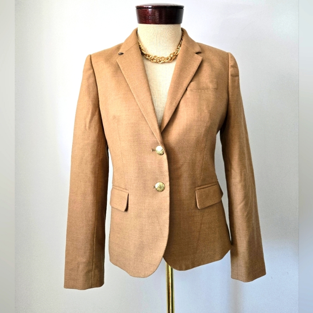 J.CREW Lightweight Wool Tan Women's Fitted Blazer With Gold Buttons. Size 6